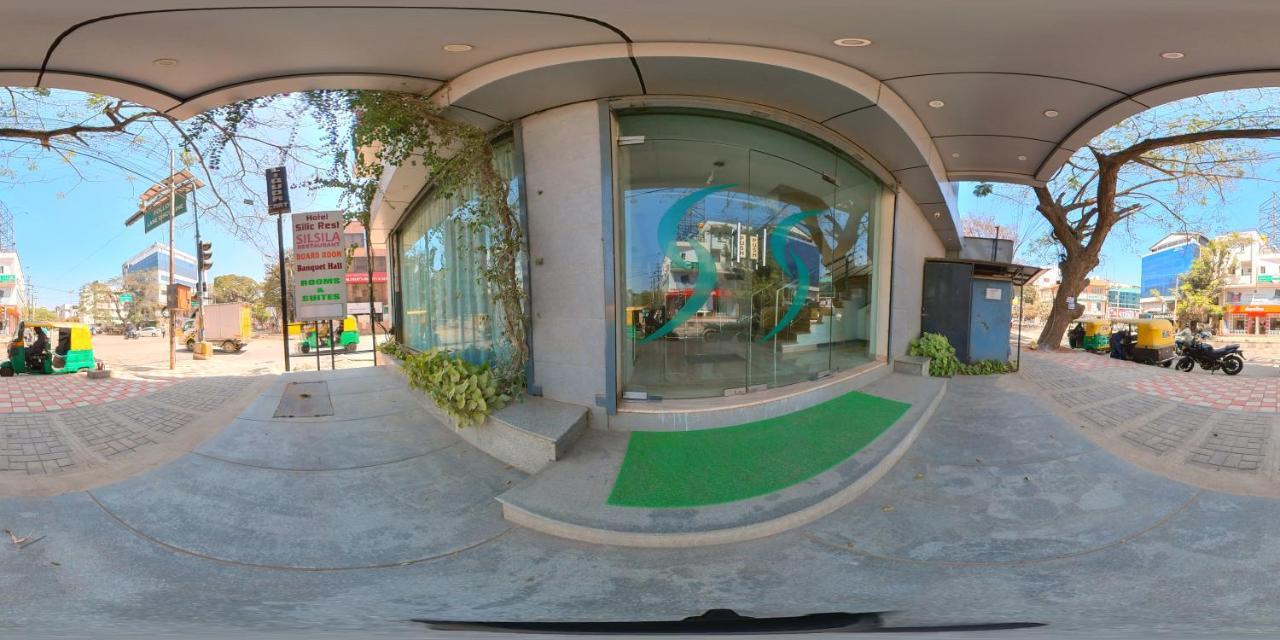 ホテル シリックレスト バンガロール エクステリア 写真
